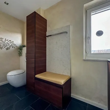 Apartment Efeunest - Stilvolles Mit Balkon *