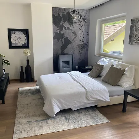 Efeunest - Stilvolles Mit Balkon *