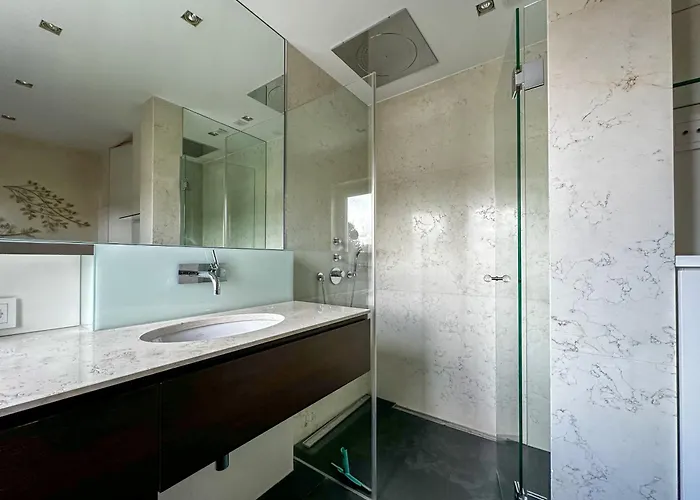 Efeunest - Stilvolles Mit Balkon Apartament