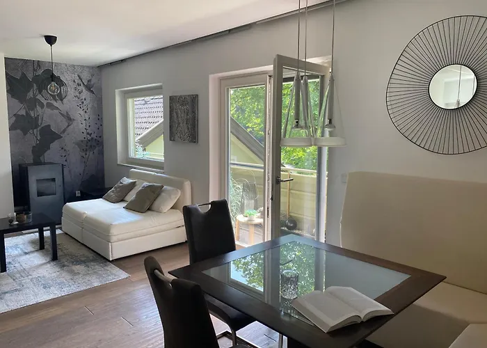 Efeunest - Stilvolles Mit Balkon *